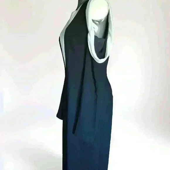 BCBG "Barrett" women's cold shoulder jumpsuit in black white size S small - Picture 4 of 12